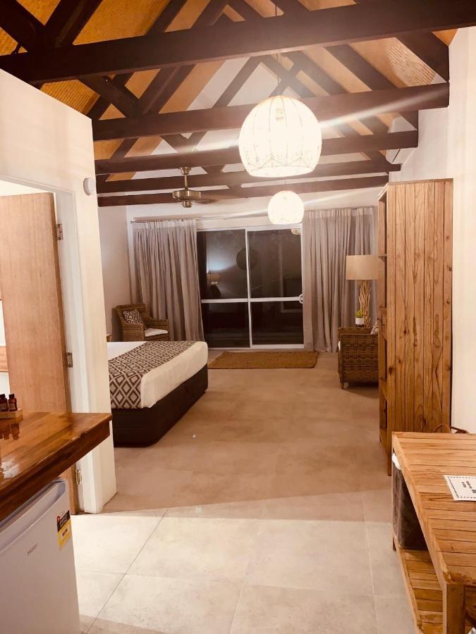 Tongan Beach Resort Utungake Eksteriør billede