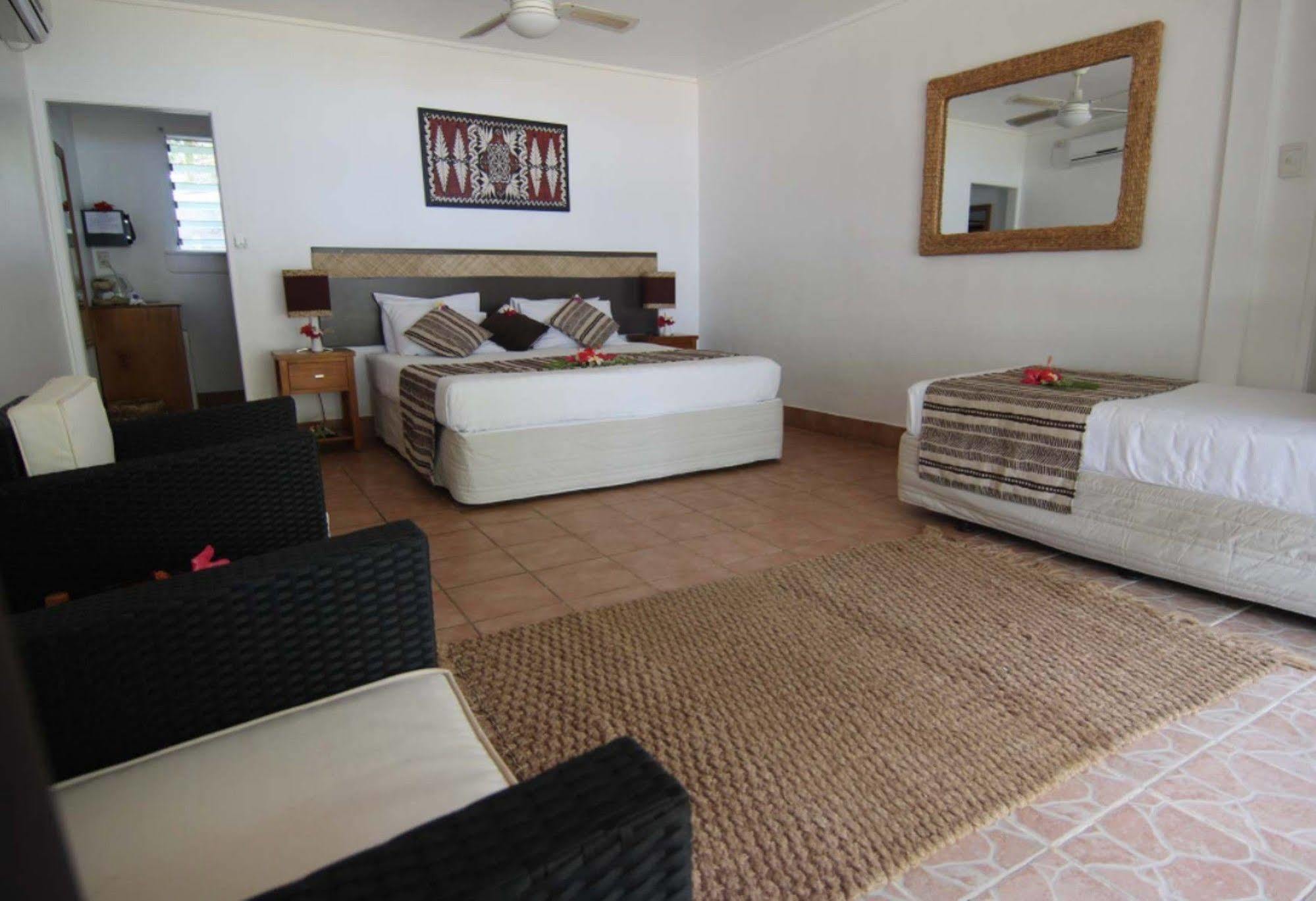 Tongan Beach Resort Utungake Eksteriør billede
